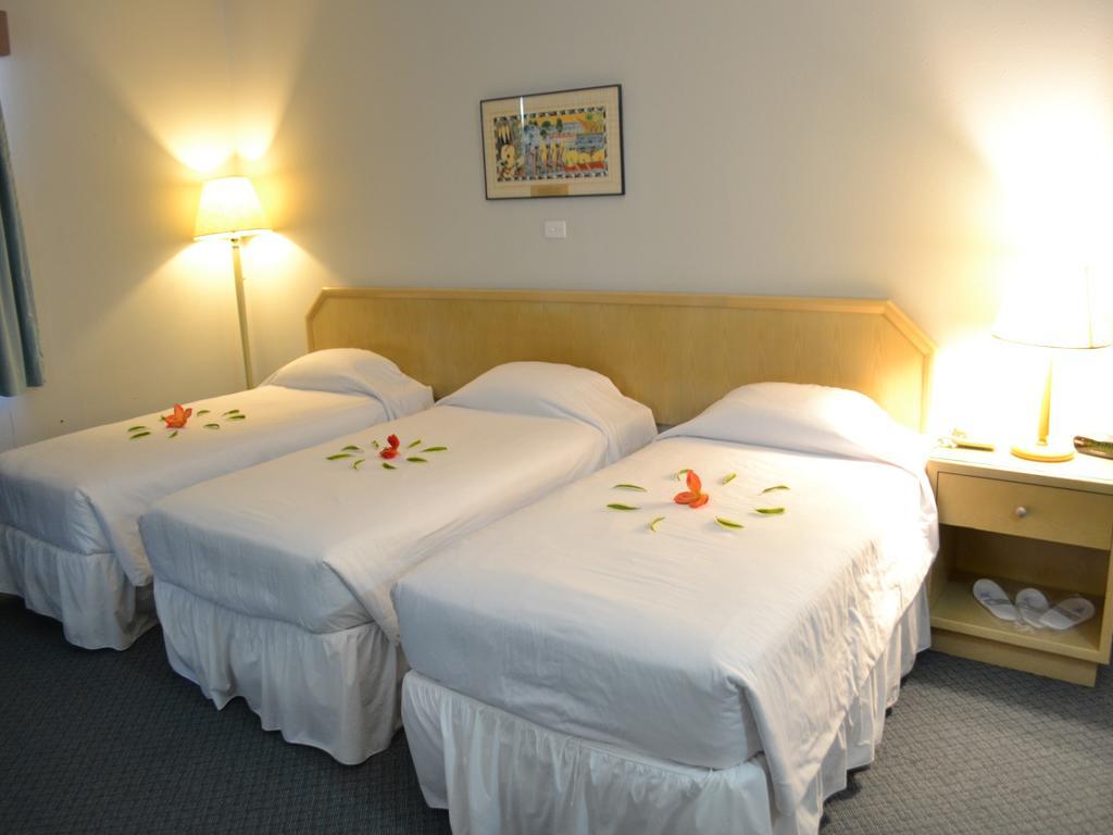 West Plaza Desekel Hotel Koror Ngoại thất bức ảnh
