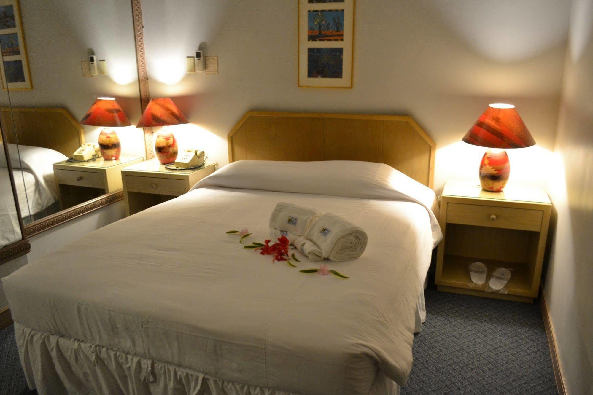 West Plaza Desekel Hotel Koror Ngoại thất bức ảnh