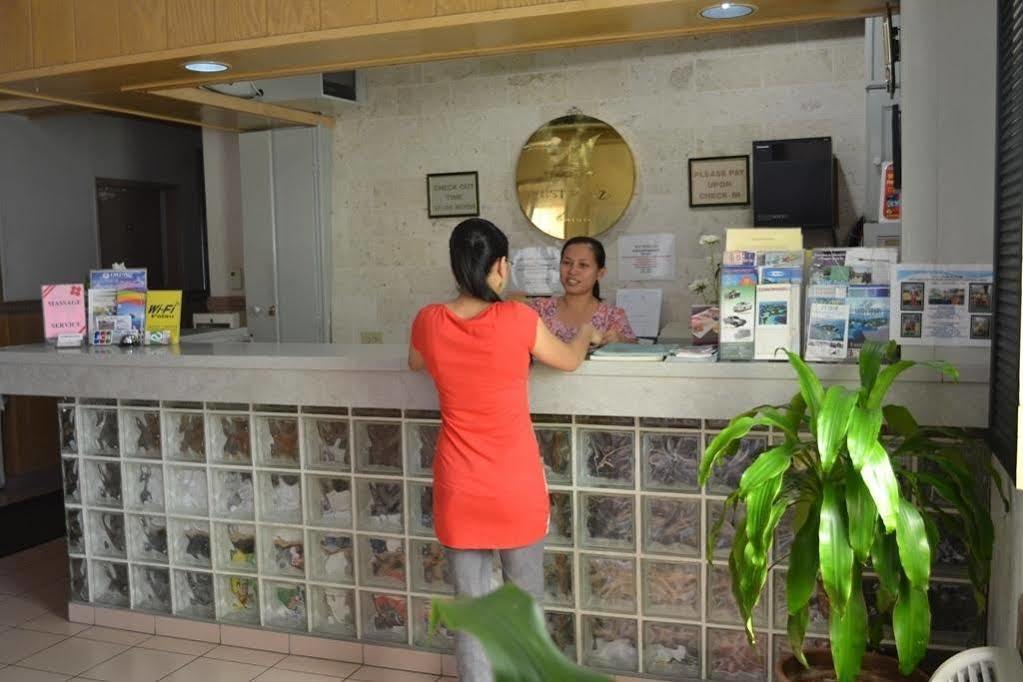 West Plaza Desekel Hotel Koror Ngoại thất bức ảnh